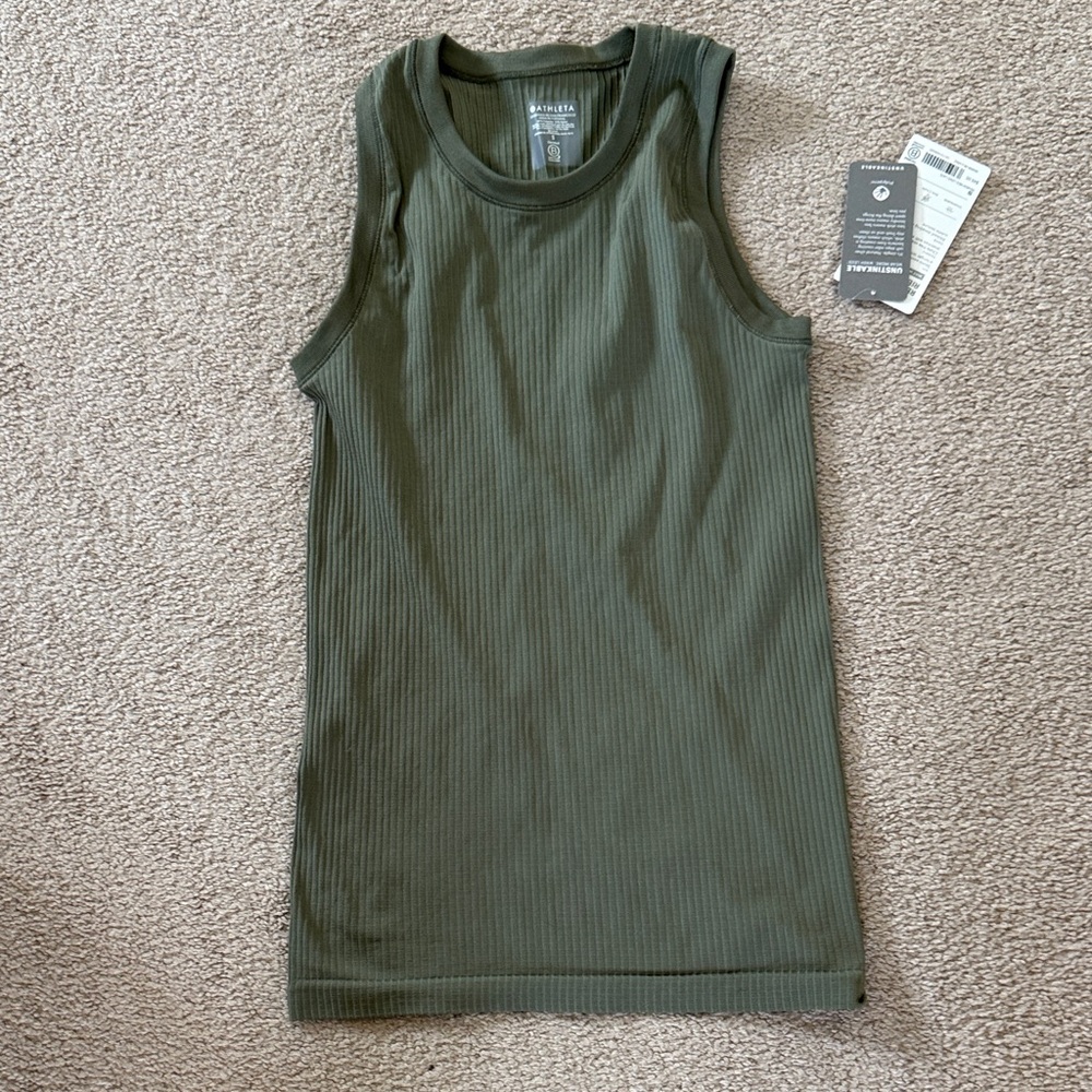 NWT athleta  Olive Green Ribbed Crewneck Tank size small